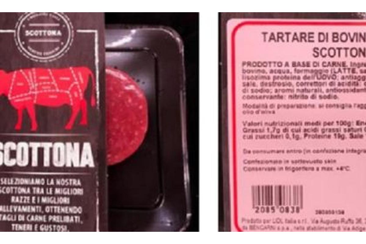 "Scaffali vuoti in un supermercato Lidl dopo il ritiro di un prodotto contaminato."
